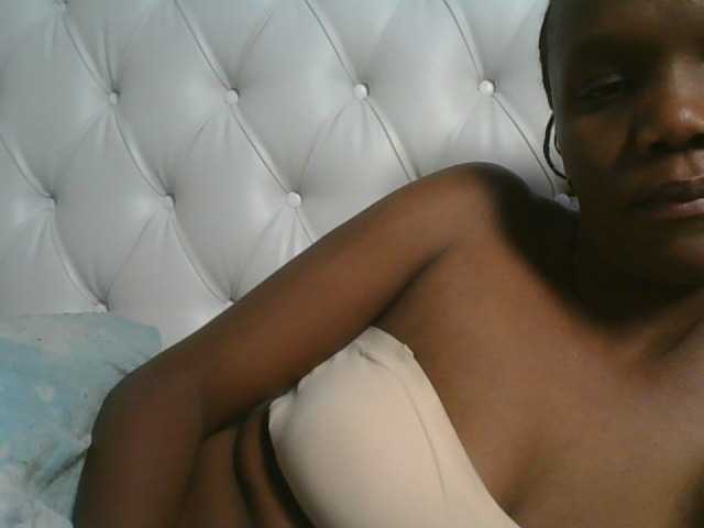 Naughtypetite1
