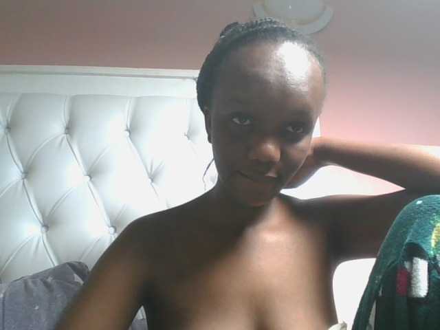 Naughtypetite1