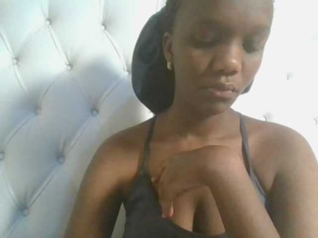 Naughtypetite1