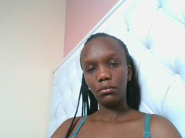 Naughtypetite1