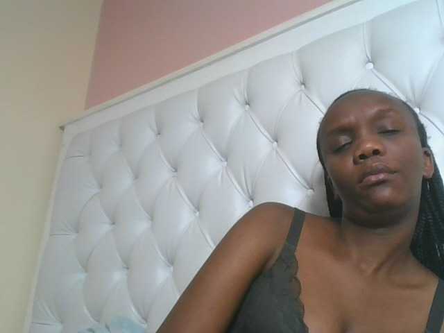 Naughtypetite1