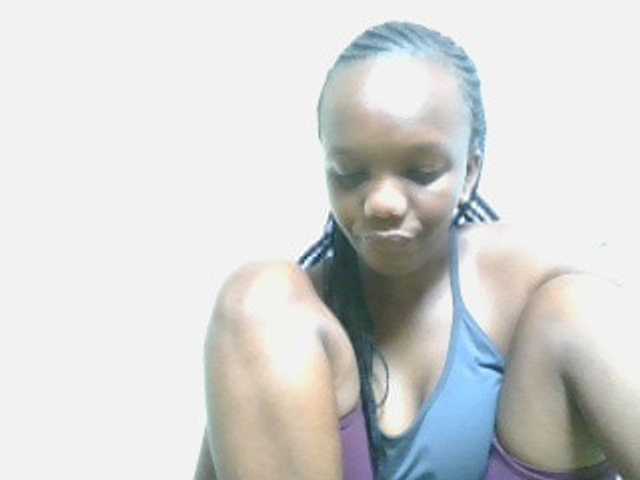 Naughtypetite1 live cam on BongaCams