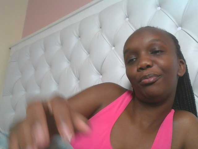 Naughtypetite1