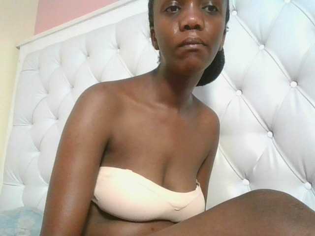 Naughtypetite1