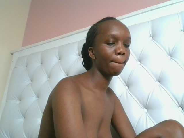 Naughtypetite1