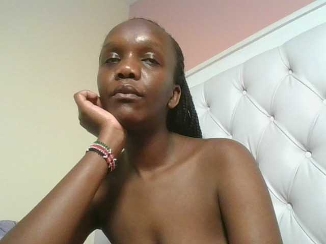 Naughtypetite1