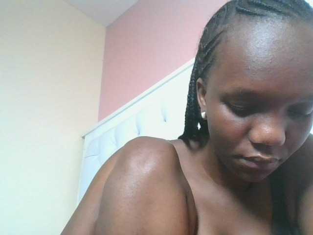 Naughtypetite1