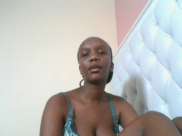 Naughtypetite1