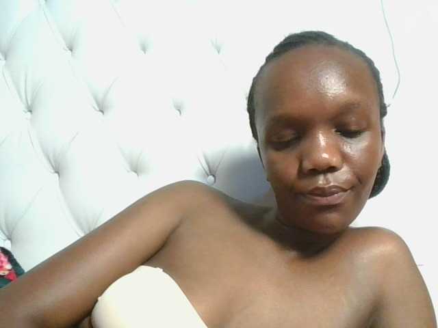 Naughtypetite1