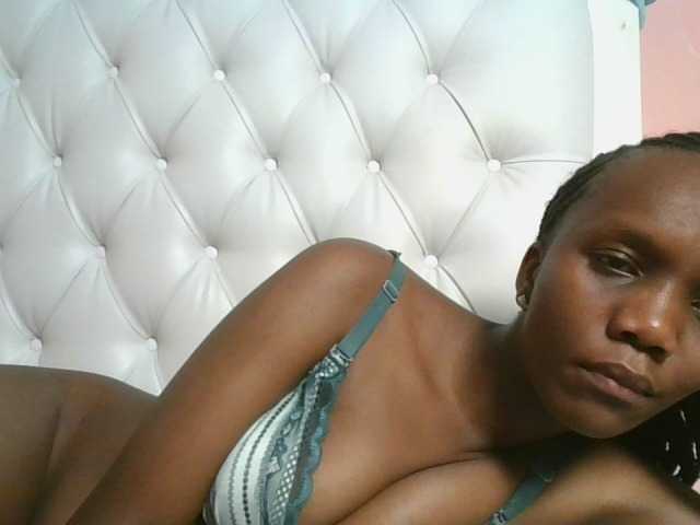 Naughtypetite1