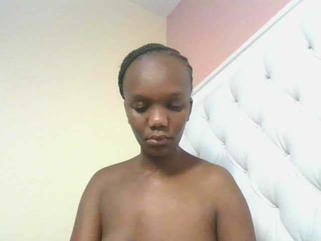Naughtypetite1