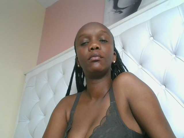Naughtypetite1