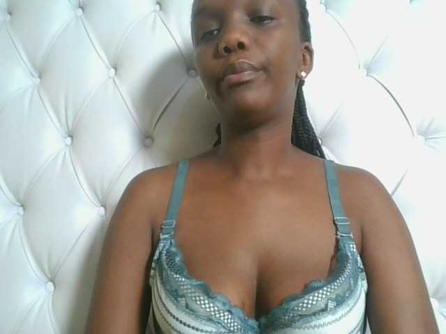Naughtypetite1