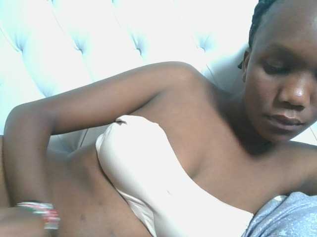 Naughtypetite1