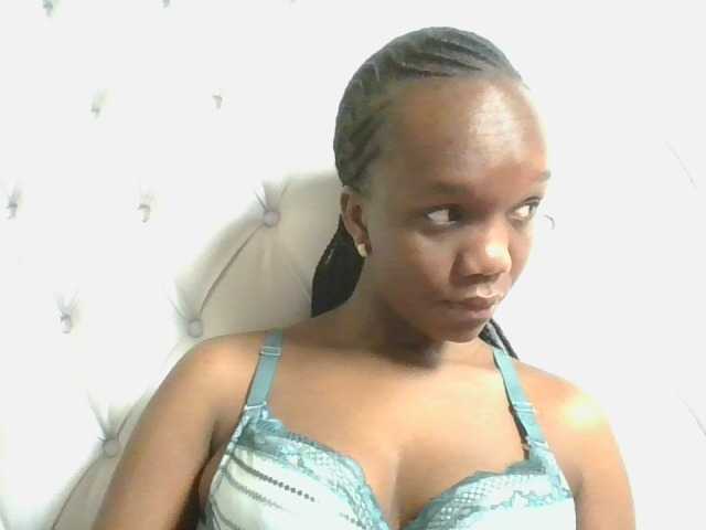 Naughtypetite1
