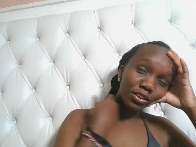 Naughtypetite1