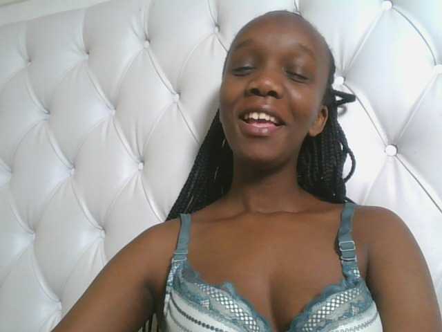 Naughtypetite1