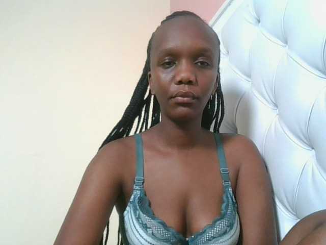 Naughtypetite1