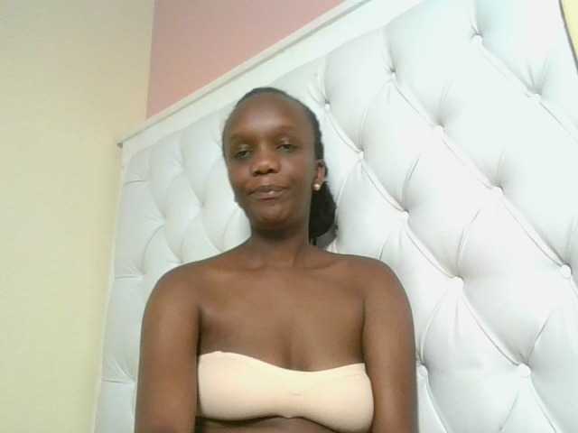 Naughtypetite1