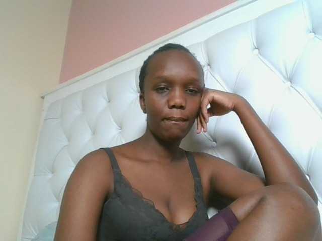 Naughtypetite1