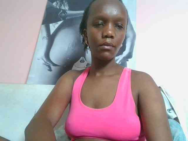 Naughtypetite1 webcam