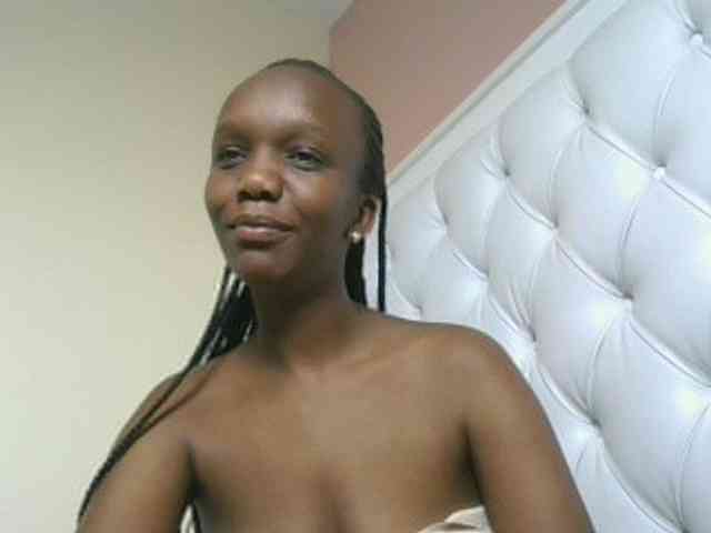 Naughtypetite1