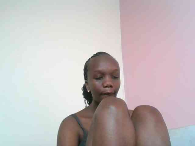 Naughtypetite1 webcam