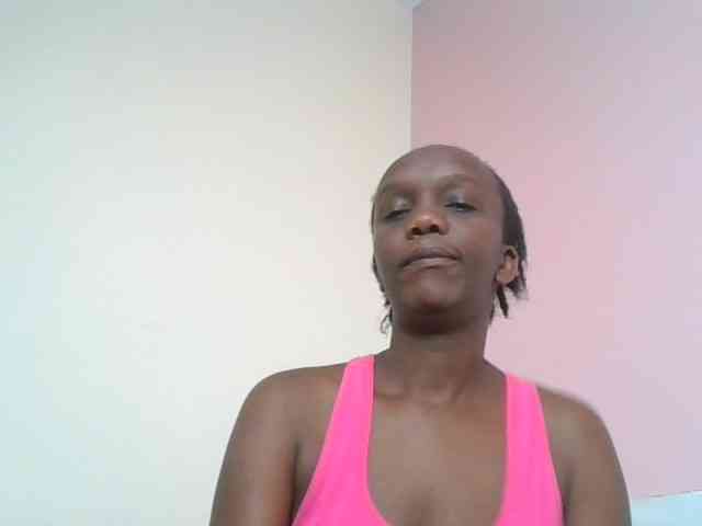Naughtypetite1 webcam