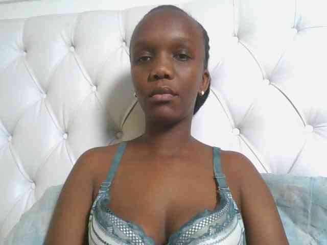 Naughtypetite1 Naughtypetite1