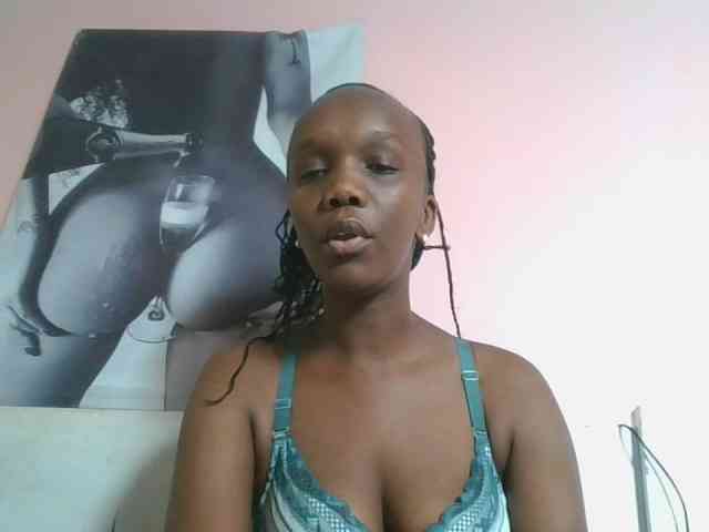 Naughtypetite1