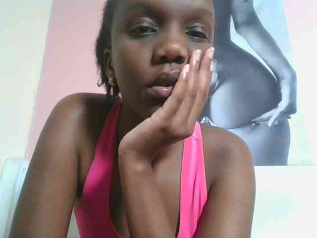 Naughtypetite1 webcam