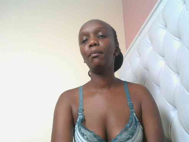 Naughtypetite1 Naughtypetite1