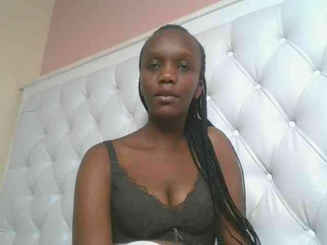 Naughtypetite1 Naughtypetite1