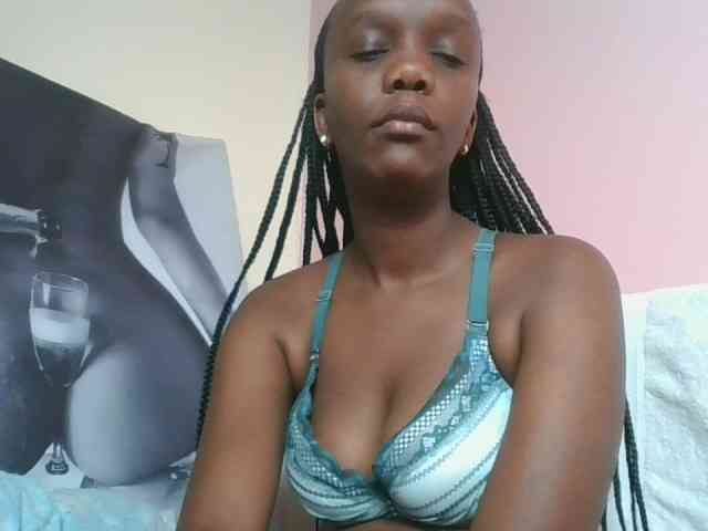 Naughtypetite1