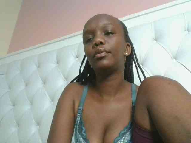 Naughtypetite1