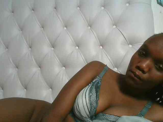 Naughtypetite1 Naughtypetite1