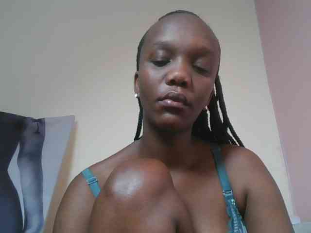 Naughtypetite1