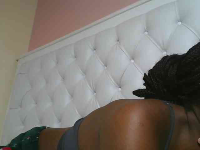 Naughtypetite1 Naughtypetite1