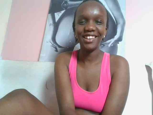 Naughtypetite1 webcam