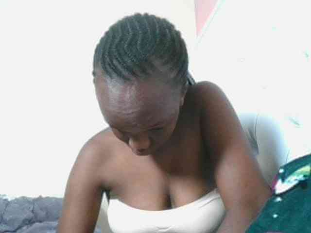 Naughtypetite1 webcam