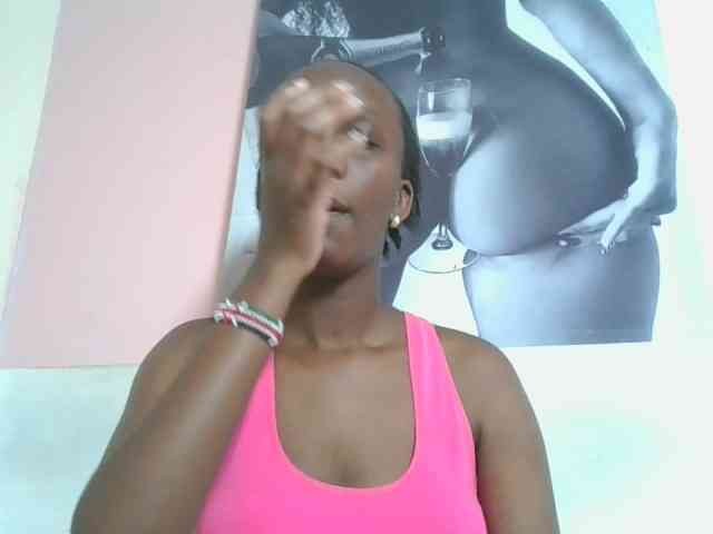 Naughtypetite1 webcam