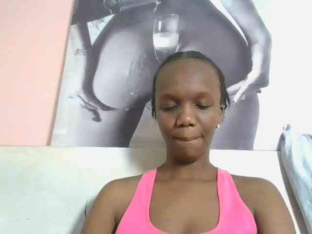 Naughtypetite1 webcam