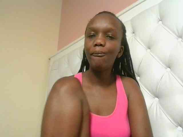Naughtypetite1 webcam