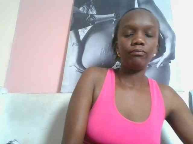 Naughtypetite1 webcam