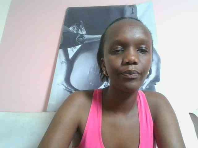 Naughtypetite1 webcam