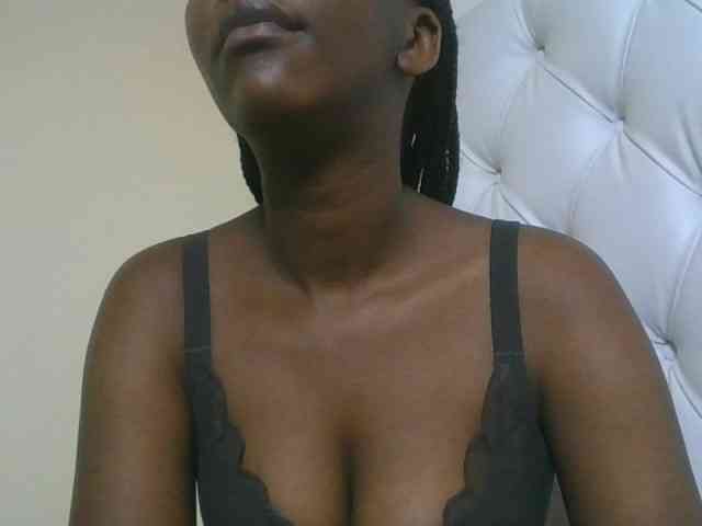 Naughtypetite1 Naughtypetite1