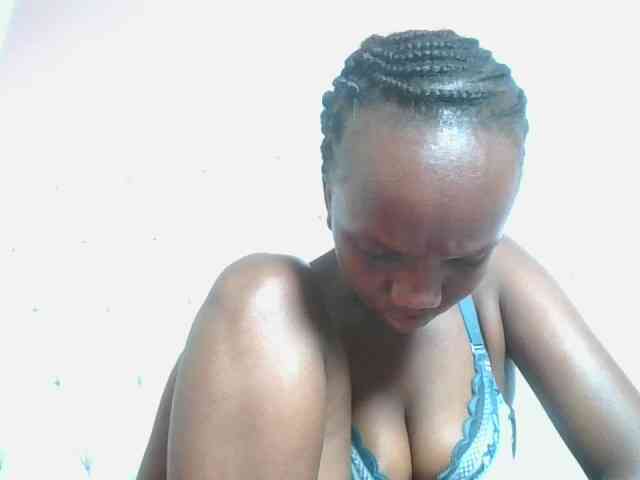 Naughtypetite1 webcam