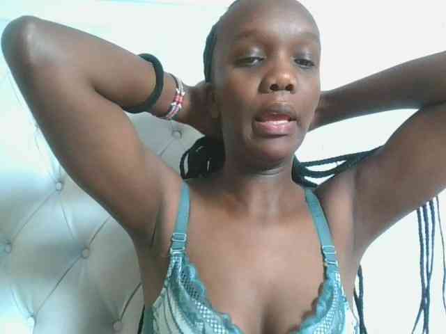 Naughtypetite1 webcam