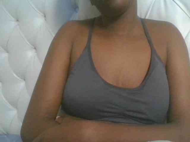 Naughtypetite1 webcam