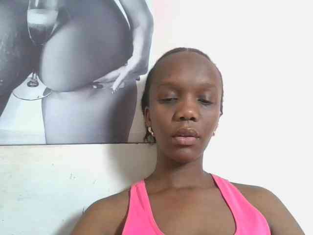 Naughtypetite1 webcam